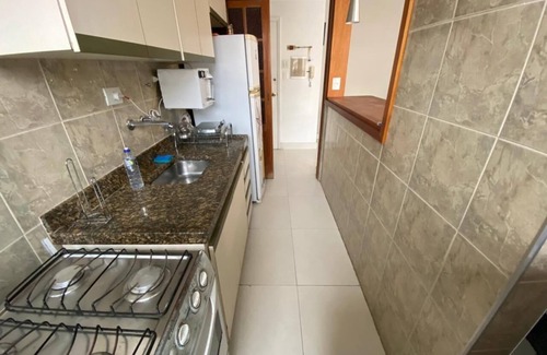 Gonzaga Appartement | Excellent apartment, right on the sand, in front of Praia do Gonzaga in Santos,
