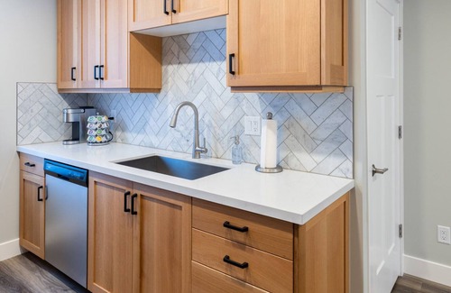 Cottonwood Heights Appartement | Excellent location for skiing! Brand new, comfy 2BR apartment