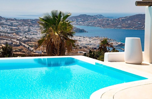 Tourlos Villa | Excellente Villa Tourlos | 8 chambres | Villa Opale | Superbes vues sur la mer et la ville