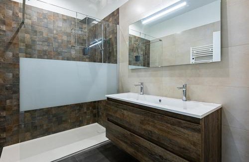 Frontignan Appartement | exceptional apartment with private parking
