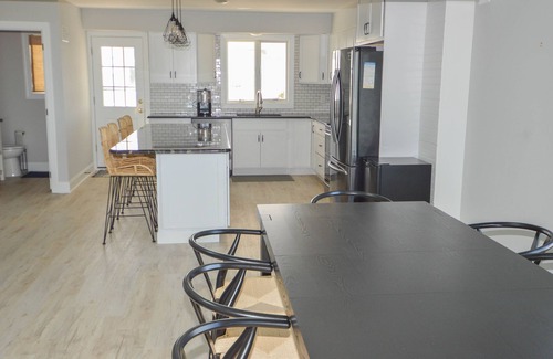 Dennisville Maison | Exceptional Beach facing townhome with stunning Ocean and Bay views