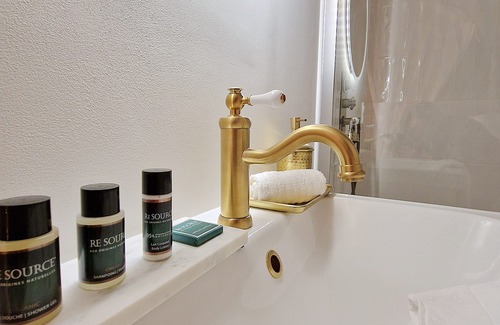 Dole Appartement | Suite d'exception avec jacuzzi et sauna privatif