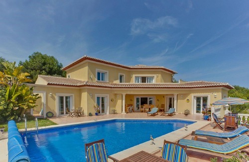 Urbanizacion La Mandarina Villa | "Villa Mariposa" - Magnifique villa de luxe moderne avec piscine prive'