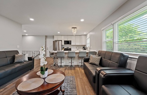 Willowbrook Maison | Exceptional Willowbrook retreat
