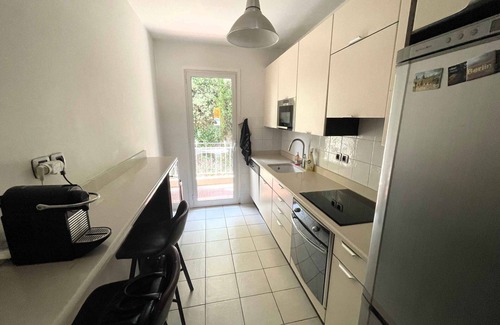 Le Piol Appartement | Exceptionnelle vue mer et Nice, appart 2 chambres standing, terrasses, garage.