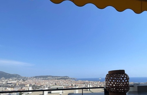 Le Piol Appartement | Exceptionnelle vue mer et Nice, appart 2 chambres standing, terrasses, garage.