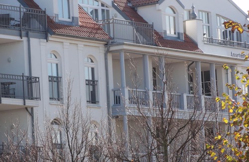 Kuhlungsborn Ost Appartement | Excl. Appartement 3 pièces vue mer, 3ème étage, station de métro; ascenseur, piscine + sauna à côté, WiFi