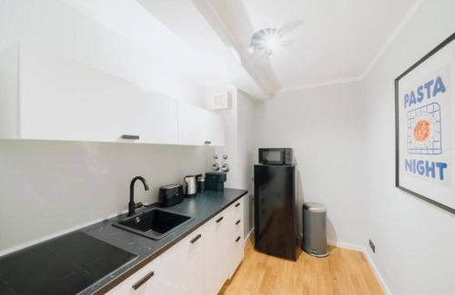 West Berlin Centre Appartement | Exclusive 105m² Designer Penthouse in Central Berlin – 4 Bedrooms + Balcony