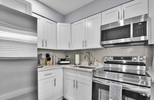 Riverside Park Copropriété | Exclusive 2 Bedroom Condo- Free Parking