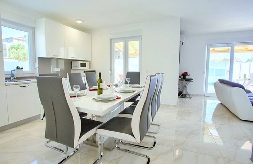 Plovanija Villa | ** Exclusive villa 4 **** étoiles avec piscine à Umag **