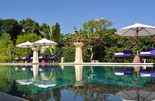 Kayu Putih Villa | Villa exclusive 5 étoiles avec vue à 365 ° sur la mer, les montagnes et les rizières!