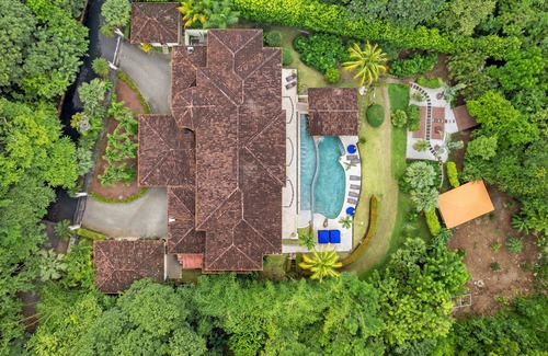 Coco Villa | Villa de luxe avec spa avec repas inclus (idéal pour les groupes!)