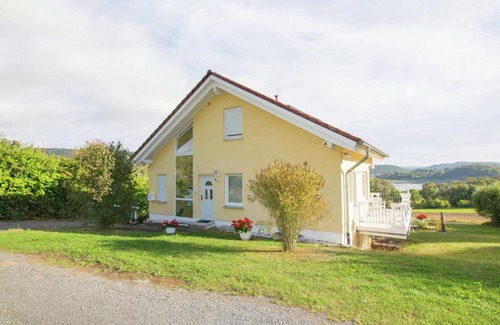 Scheid Appartement | Exclusive apartment with large balcony and lake view directly on to the Edersee