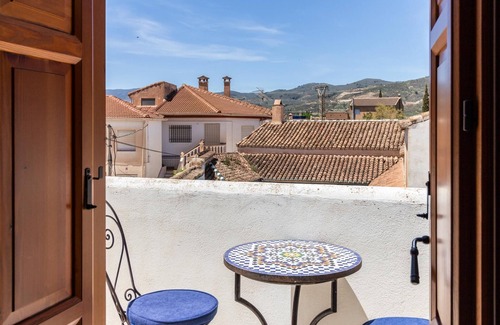 Melegis Maison | Moulin à huile converti avec piscine privée