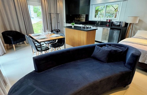 Carniel Maison | Exclusive Loft with Jacuzzi and Fireplace