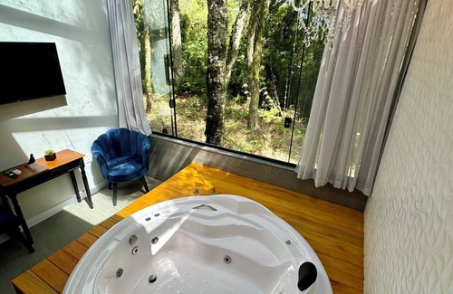 Carniel Maison | Exclusive Loft with Jacuzzi and Fireplace