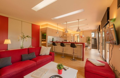 Vilafreser Maison | Loft exclusif avec jacuzzi, chaise tantra, jardin et piscine