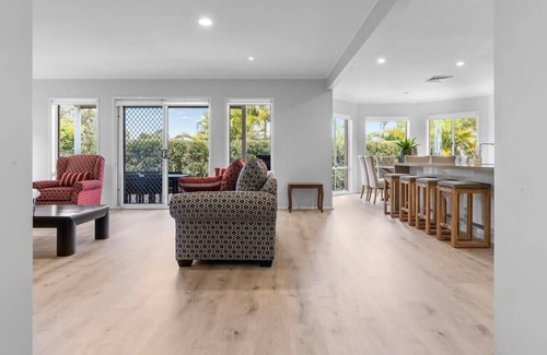 Tumbi Umbi Maison | Exclusive Luxury Oasis - Tumbi Umbi, NSW