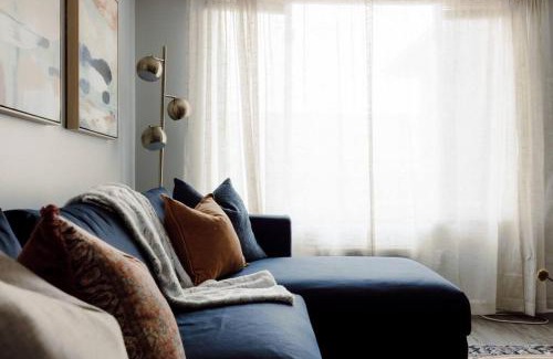 Maple Heights Appartement | Exclusive NEW Listing! Maple Heights Charm