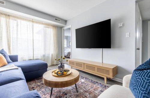 Maple Heights Appartement | Exclusive NEW Listing! Maple Heights Charm