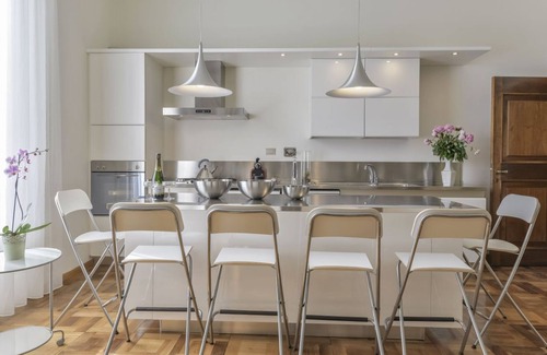 San Lorenzo Appartement | Exclusive Penthouse 4 BR 3 BTH w / View: publié sur Vogue!