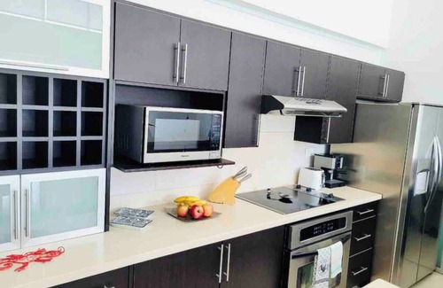 Guachipelin Appartement | Exclusive Penthouse in an excellent location, close to Starbucks and MultiPlaza.