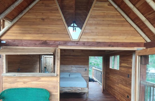 Girardota Lit Et Petit-Déjeuner | Exclusive Teak Room Cabains