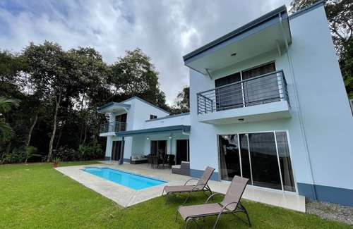 Punta Mala Maison | Exclusive Use of the Entire Home and the Three Ocean View Suites