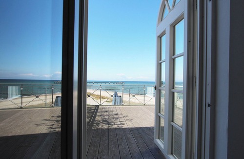 Heiligendamm Appartement | Exclusive vacation apartment with stately flair & direct sea view