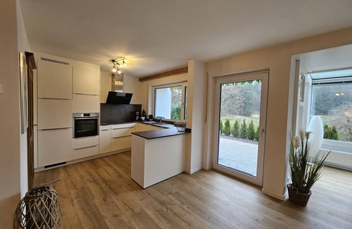 Schwarzenbach Maison | Exclusif maison avec véranda et sauna
