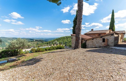 Gaiole in Chianti Villa | Exclusive villa in Chianti W/ View & Privacy Pool
