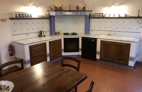 Chianni Villa | Villa exclusive pour les familles avec enfants et les groupes. Route des Vins.