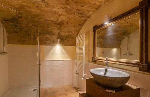 Palau de Santa Eulalia Cottage | Villa exclusive avec piscine, barbecue et près de la rivière. Idéal pour les familles