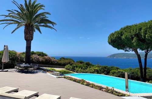 Capoliveri Villa | Sunset Villa, villa exclusive avec piscine vue mer, plage à 2 min à pied