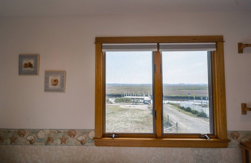 Broadkill Beach Maison | PROCHE REHOBOTH, LEWES ET FREDERICA! TRAJET PRIVÉ DE LA PLAGE, RAMPE DE BATEAU EN CIMENT ET QUAI