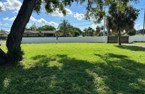 Survey Creek Maison | Exec Suites 7 min to Ocean