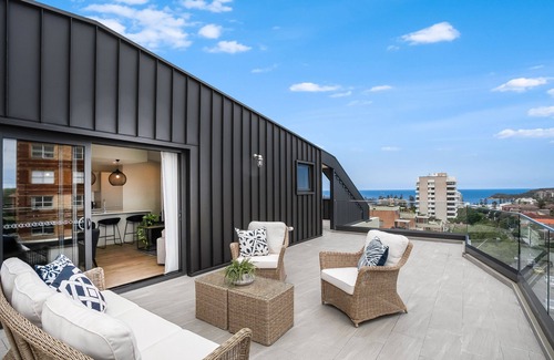 Manly Appartement | Executive 2 bedroom 2 bath apartment - expansive water/district views Manly