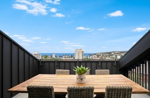 Manly Appartement | Executive 2 bedroom 2 bath apartment - expansive water/district views Manly