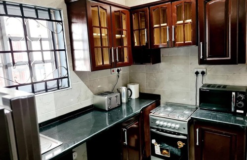Adenta Appartement | EXECUTIVE 2Bed, 2Bath Apt @ Adenta.Wifi,Clean.Safe
