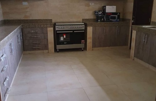 Nyali Appartement | Appartement meublé de direction, Wi-Fi gratuit et Netflix, parc de jeux, parc aquatique, plages