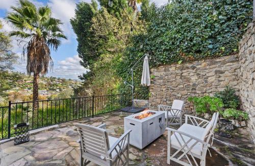 Mount Helix Maison | Executive Retreat - Renovated - Spacious - Views