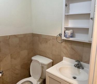 Newark Maison | Executive Room E with Private Bathroom Divine Villa and Resorts 5mins to EWR Airport and 4mins to Penn Station Newark, New York