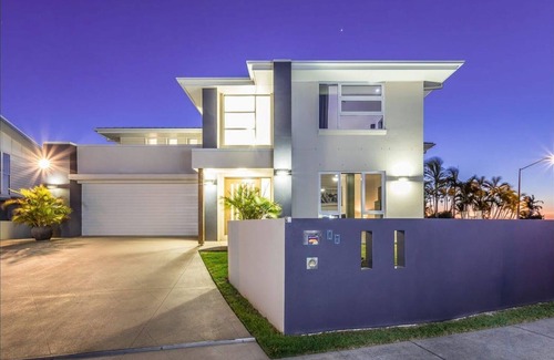 Newport Appartement | "Executive Style & Location" - Newport Q 4020