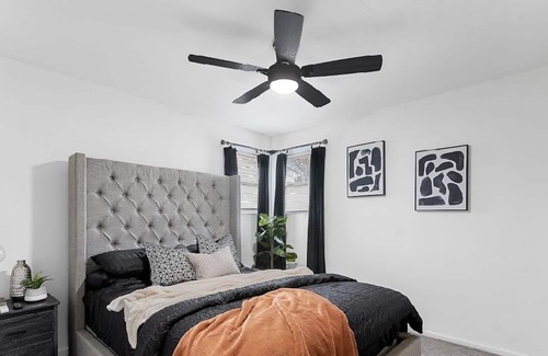 Homewood Maison | Executive suite, work and play ready!!!!