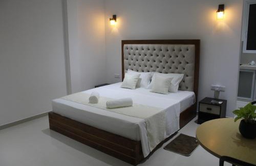 Dadugama Maison | Exin River Breeze Transit Hotel - Katunayake