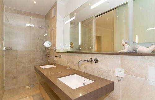 Ostseebad Kuhlungsborn Appartement | Exklusives, Hochwertiges Ferienapartment mit Zwei Balkonen - nur 60 m zum Strand