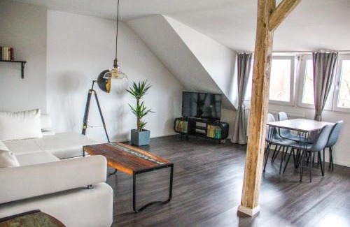 Hohentor Appartement | EXKLUSIVE 2 Zi. Dachgeschosswohnung in Top Lage!