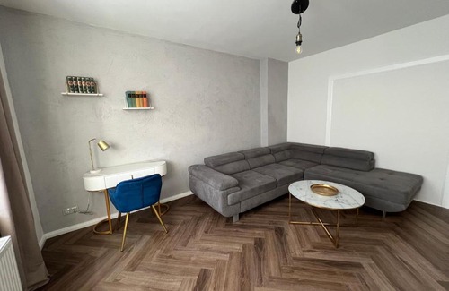 Hohentor Appartement | EXKLUSIVE 2 Zimmer EG Wohnung mit Balkon in Top Lage!