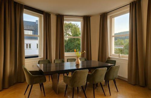 Bad Sooden-Allendorf Appartement | Exklusive Fewos - 6 SZ - 14 P - 2 Küchen - 4 Bäder - Mitten in Deutschland - Bahnhof & Altstadt fußläufig