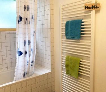 Pfullingen Appartement | Exklusive Ferienwohnung m. Terrasse, ruhig gelegen